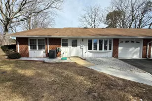 912B Dumbarton Dr, Lakewood, NJ 08701 - Photo 1