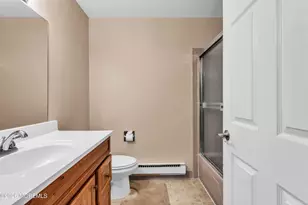 912B Dumbarton Dr, Lakewood, NJ 08701 - Photo 12