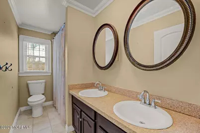 4 Willow Grove Way, Manalapan Township, NJ 07726 - Photo 16