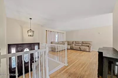 4 Willow Grove Way, Manalapan Township, NJ 07726 - Photo 2