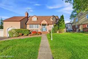 3 Cypress Ave, Oakhurst, NJ 07755 - Photo 2