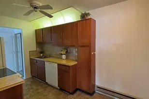 142 Cross Slope Ct, Manalapan Township, NJ 07726 - Photo 8