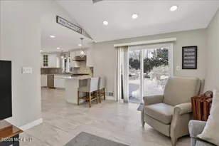 31 Bunker Hill Dr, Manalapan Township, NJ 07726 - Photo 20