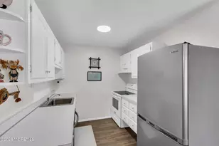 303A W Malvern Ct, Lakewood, NJ 08701 - Photo 10