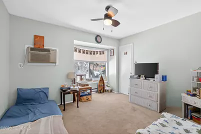 80 Manchester Court, Red Bank, NJ 07701 - Photo 16