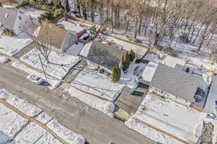 107 Boulevard W, Keyport, NJ 07735 - Photo 2