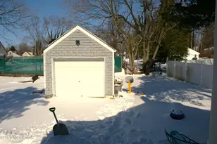 37 Cherry St, Tinton Falls, NJ 07724 - Photo 6