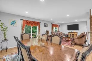 28 Hawthorn Dr, Edison, NJ 08820 - Photo 16