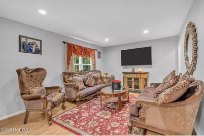 28 Hawthorn Drive, Edison, NJ 08820 - Photo 22