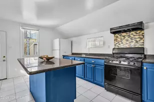 56 Highland Ave, Keansburg, NJ 07734 - Photo 10