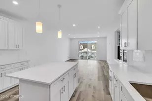 31 Hamilton Ave, Seaside Heights, NJ 08751 - Photo 8