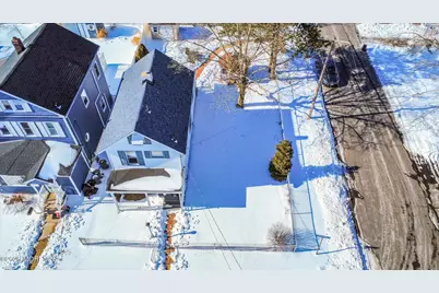 2 Chingarora Avenue, Keyport, NJ 07735 - Photo 4