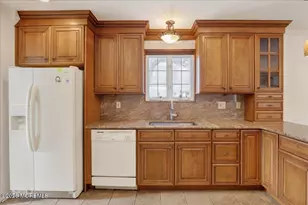 20 Hutchinson Dr, Port Monmouth, NJ 07758 - Photo 16