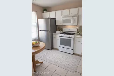 28 Morgan Place #28, East Brunswick Township, NJ 08816 - Photo 4