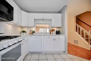 28 Morgan Pl, East Brunswick Township, NJ 08816 - Photo 4