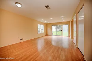 28 Morgan Pl, East Brunswick Township, NJ 08816 - Photo 6