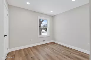 101 Hudson Ave, Hazlet Township, NJ 07734 - Photo 16