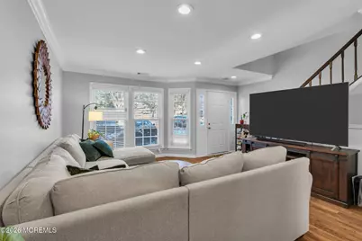 4 Duncan Way, Freehold, NJ 07728 - Photo 8