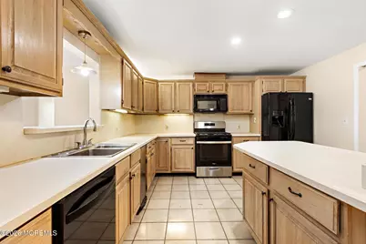 300 Ocean Avenue #D5, Long Branch, NJ 07740 - Photo 6