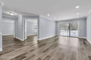 401 Hampton Ct, Manalapan Township, NJ 07726 - Photo 10