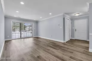 401 Hampton Ct, Manalapan Township, NJ 07726 - Photo 12