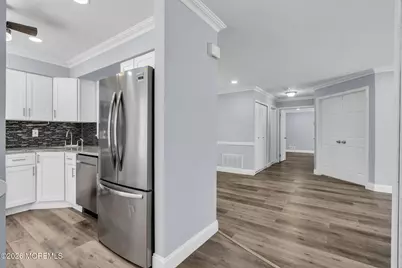 401 Hampton Court #15-7, Manalapan Township, NJ 07726 - Photo 4