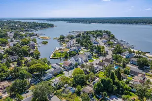 105 Longfellow Ave, Toms River Township, NJ 08753 - Photo 2