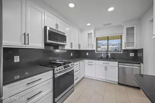 26 Front Ct, Old Bridge Township, NJ 08857 - Photo 12