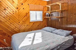 20 Galway Dr, Hazlet Township, NJ 07730 - Photo 12