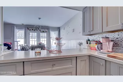 274 N Bath Avenue #8, Long Branch, NJ 07740 - Photo 4