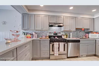 274 N Bath Avenue #8, Long Branch, NJ 07740 - Photo 2
