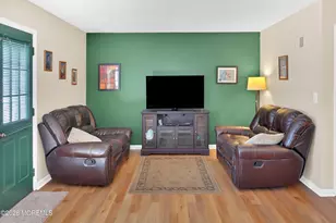 67 Essex Ave, Hazlet Township, NJ 07734 - Photo 12