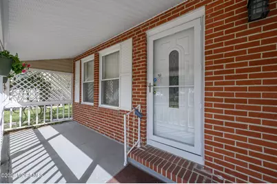 27 Bahamia Drive, Toms River Township, NJ 08757 - Photo 2