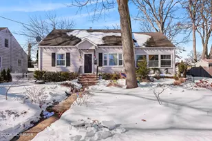 11 Poplar Ave, Hazlet Township, NJ 07734 - Photo 2