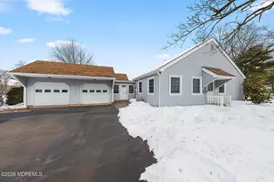 21 Plaza Del Campillo, Freehold, NJ 07728 - Photo 12