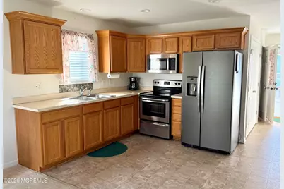 24 Woodland Avenue, Keansburg, NJ 07734 - Photo 6