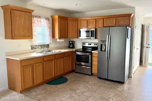 24 Woodland Ave, Keansburg, NJ 07734 - Photo 6