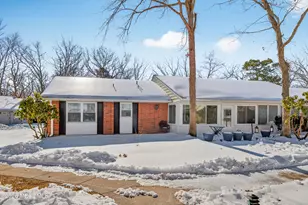 116A Buckingham Dr, Lakewood, NJ 08701 - Photo 2