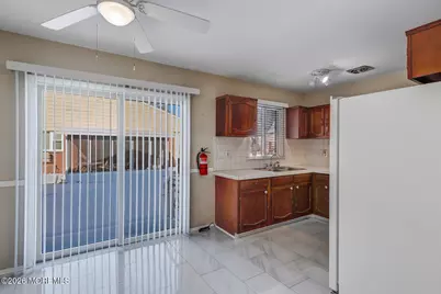 10 B Lenape Drive #B, Whiting, NJ 08759 - Photo 4