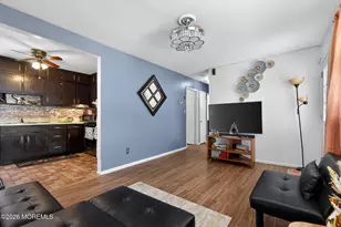 19 Ashwood Dr, Brick, NJ 08723 - Photo 4