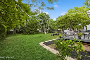 19 Ashwood Dr, Brick, NJ 08723 - Photo 14