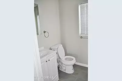 44 Drs James Parker Boulevard, Red Bank, NJ 07701 - Photo 6