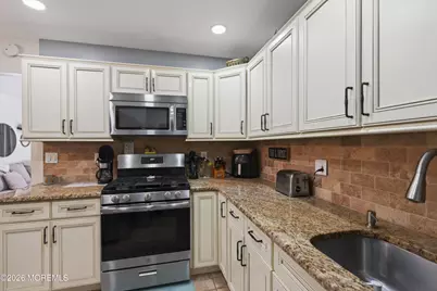 38 Galewood Drive #647, Matawan, NJ 07747 - Photo 14