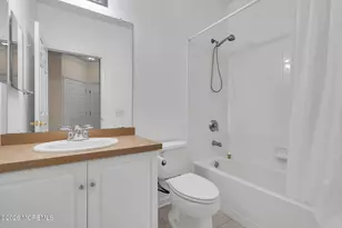 226 Mill Pond Wy, Eatontown, NJ 07724 - Photo 24