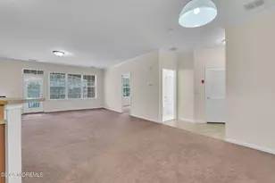 226 Mill Pond Wy, Eatontown, NJ 07724 - Photo 8