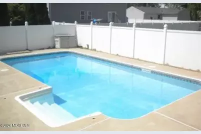 1536 Berkeley Avenue, Beachwood, NJ 08722 - Photo 2