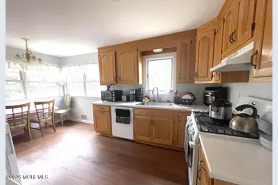 33 Parker Road, West Long Branch, NJ 07764 - Photo 4