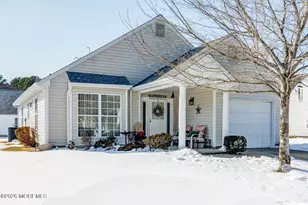 564 Waterford Dr, Manchester Township, NJ 08759 - Photo 2