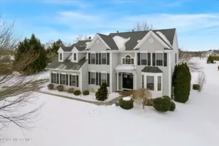 2 Matthew Ct, Cream Ridge, NJ 08514 - Photo 2