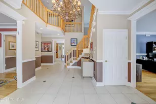 8 Landmark Ln, Marlboro Township, NJ 07746 - Photo 4